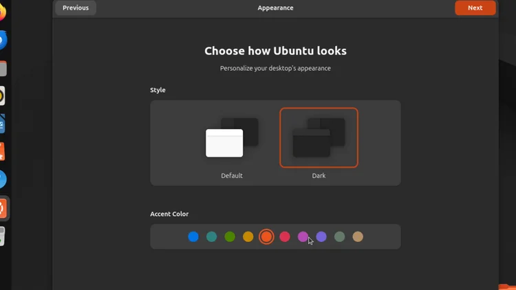 The Ubuntu first-run Appearance screen with the Dark style and an accent color picker.