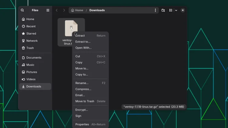 The file manager in the Downloads folder with the right-click menu open on the linux.tar.gz file and Extract at the top of the menu.